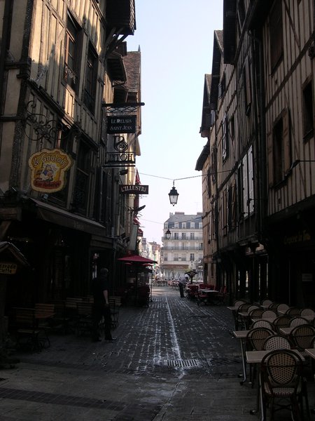  Rue Champeaux